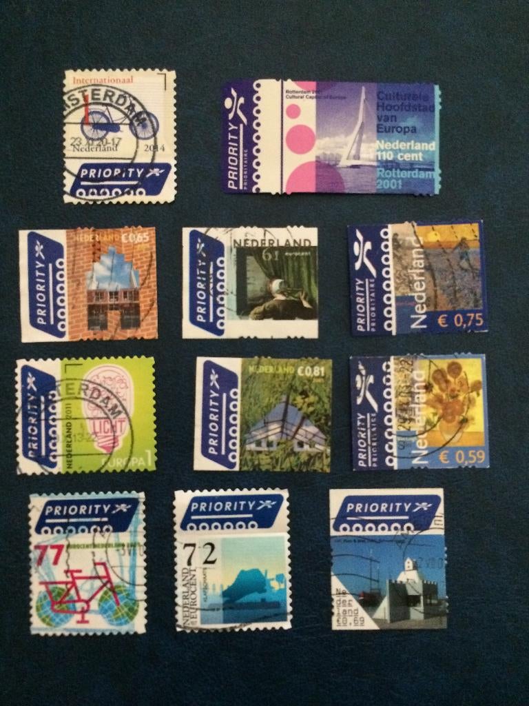 11 verschillende postzegels Priority, Ophalen of Verzenden, Na 1940, Gestempeld