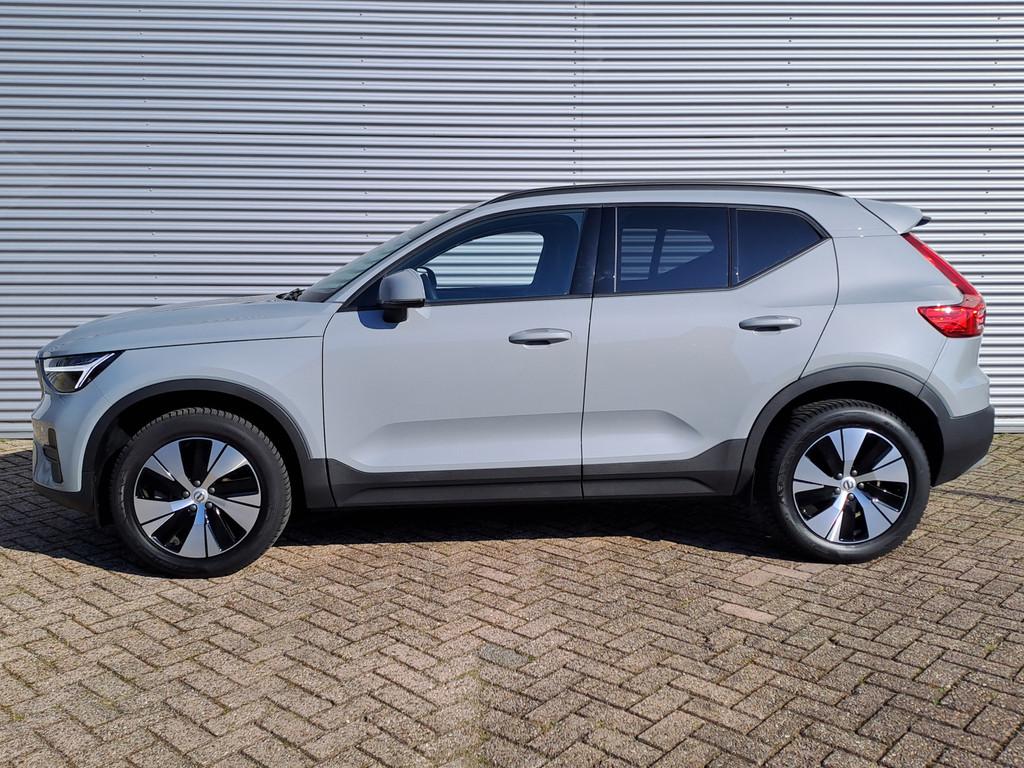 Volvo XC40 2.0 B3 Essential AUTOMAAT | Stuurverwarming | Sto, 12 maanden, Gebruikt, Euro 6, 4 cilinders