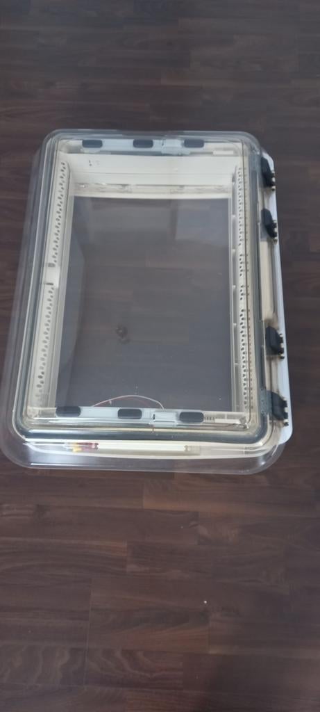 Dometic Midi Heki Dakluik 50x70 met slinger en verlichting, Ophalen, Gebruikt