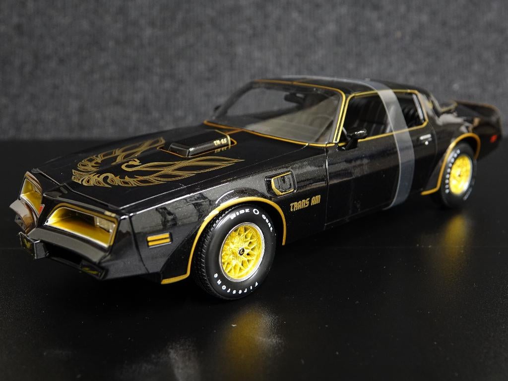 Maisto 1:18 1978 Pontiac Firebird Trans Am metallic zwart, Hobby en Vrije tijd, Modelauto's | 1:18, Maisto, Auto, Onbekend, Nieuw