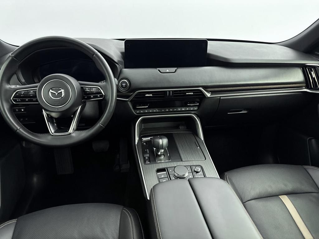 Mazda CX-80 - 2.5 e-SkyActiv PHEV Homura Plus // PANORAMA-SC, Auto's, Mazda, Gebruikt, CX-80, Zwart, Leder