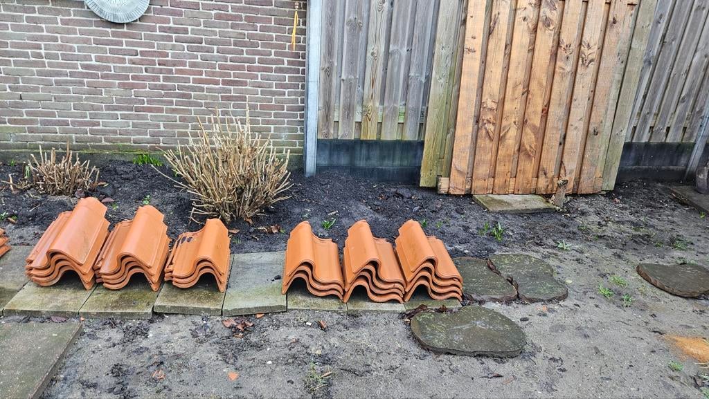 22 kantpannen - dakpannen- OVH vario, Ophalen, Gebruikt, Steen of Klei, 15 m² of meer