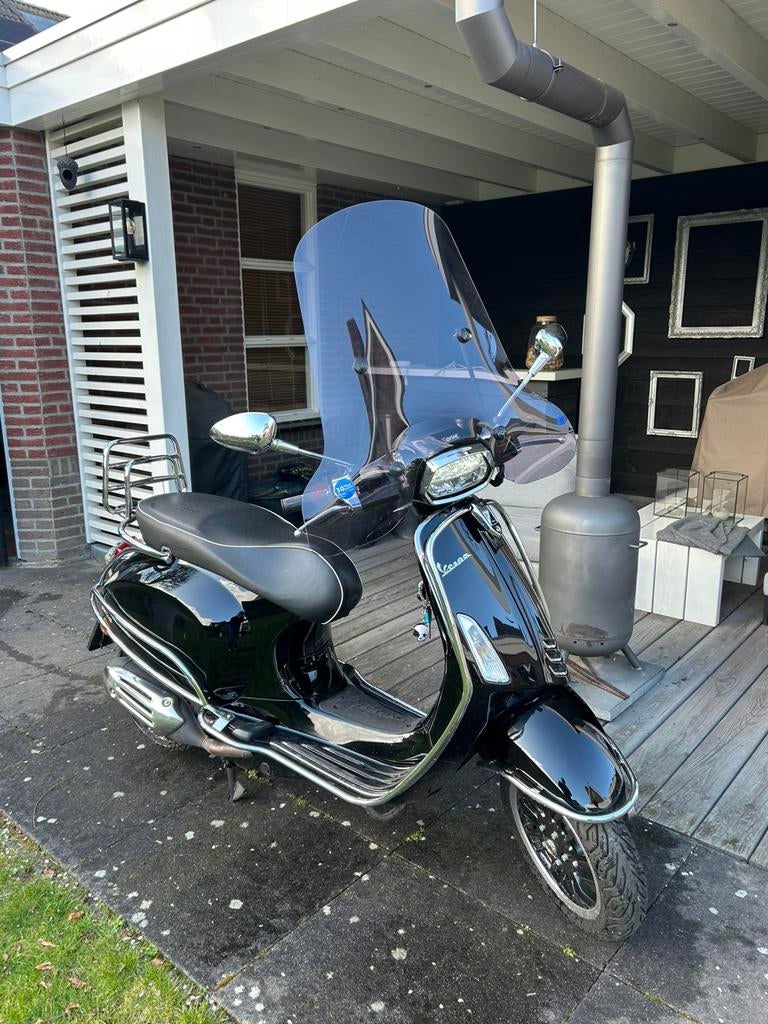 Vespa sprint 2022, Ophalen, Zo goed als nieuw, Benzine, Vespa