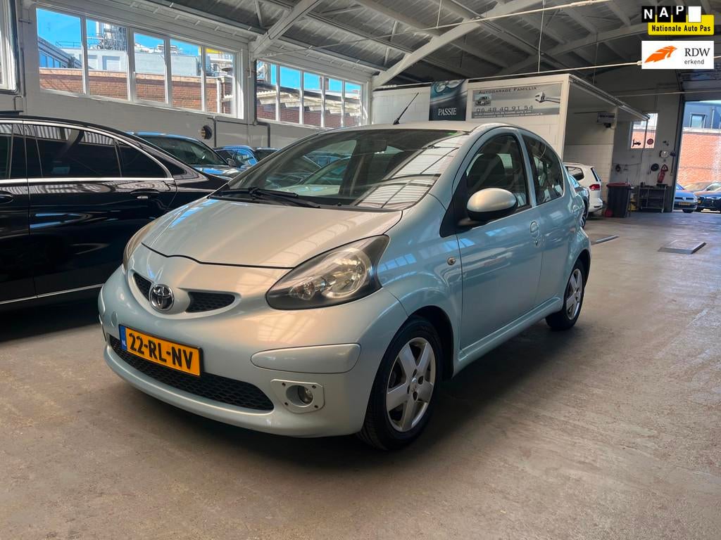Toyota Aygo 1.0-12V Sport, Voorwielaandrijving, Gebruikt, Elektrische ramen, 68 pk