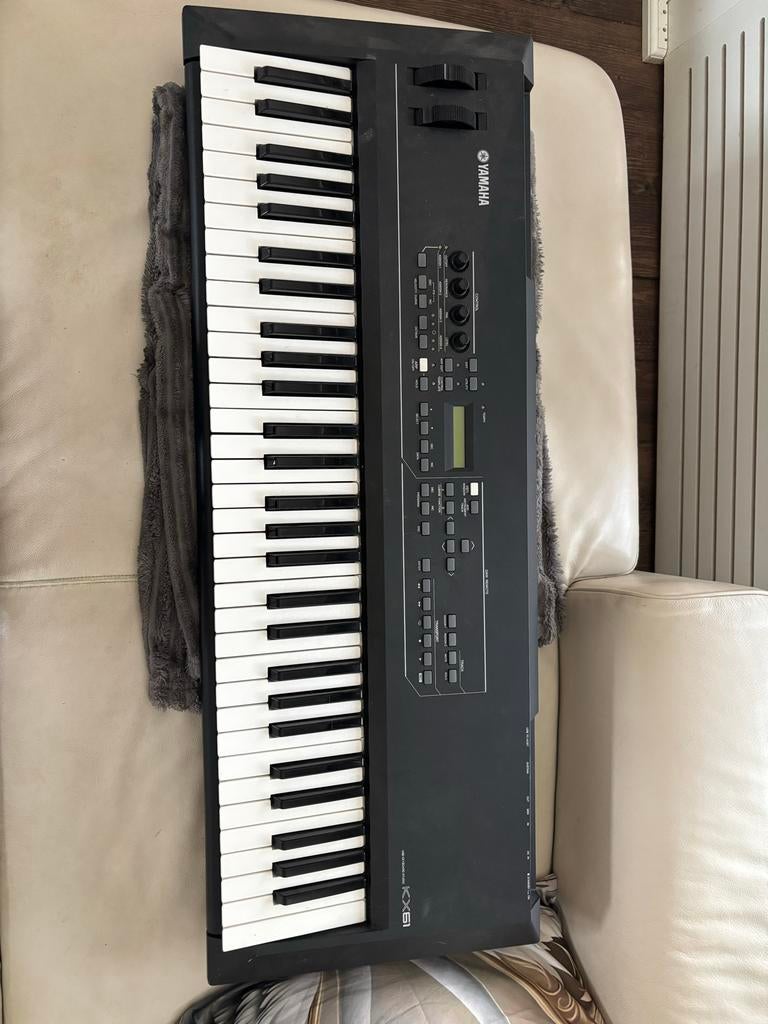 Yamaha KX61 USB Keyboard Studio MIDI Controller, Ophalen, 61 toetsen, Yamaha, Zo goed als nieuw