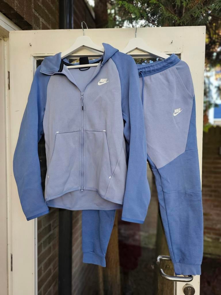 Nike Tech Fleece Pak Heren - Lichtblauw - Vest XS, Broek S, Blauw, Nike, Ophalen of Verzenden, Zo goed als nieuw