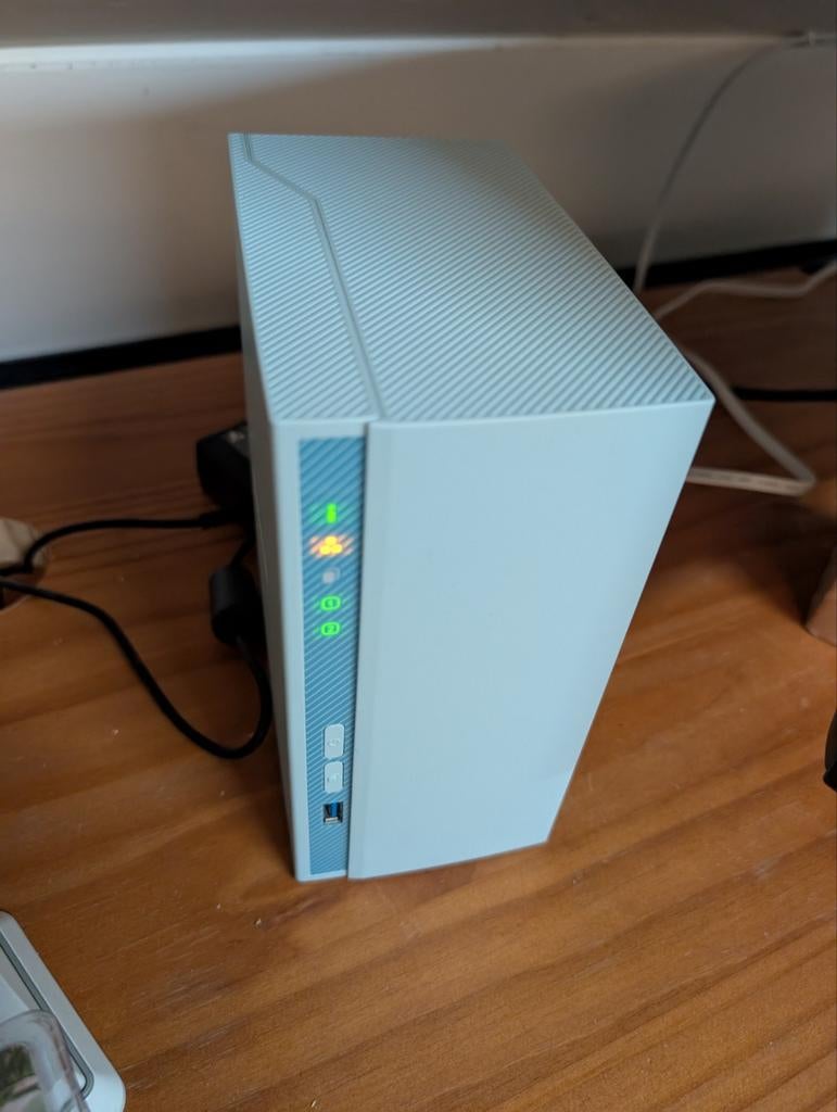 QNAP TS-230 dual bay NAS, Ophalen of Verzenden, Zo goed als nieuw