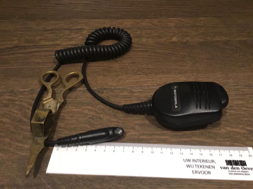 Spreeksleutel motorola, Ophalen, Zo goed als nieuw