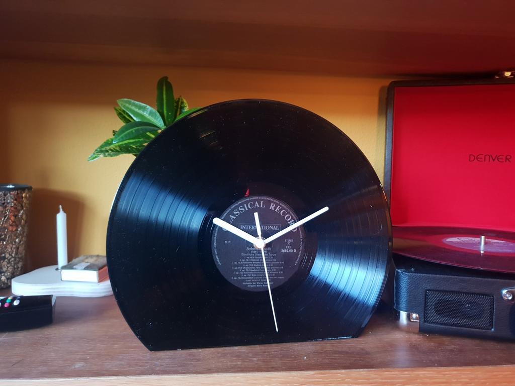 Vinyl klok gemaakt van LP, Huis en Inrichting, Woonaccessoires | Klokken, Ophalen of Verzenden