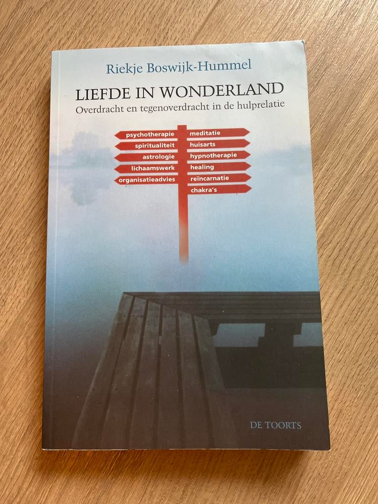 R. Boswijk-Hummel - Liefde in Wonderland, Ophalen, R. Boswijk-Hummel, Ontwikkelingspsychologie, Zo goed als nieuw