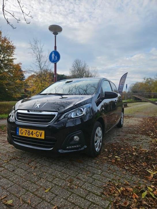 Peugeot 108 zwart metallic 57000 km, 33 - 40 uur, Overige niveaus, Overige vormen