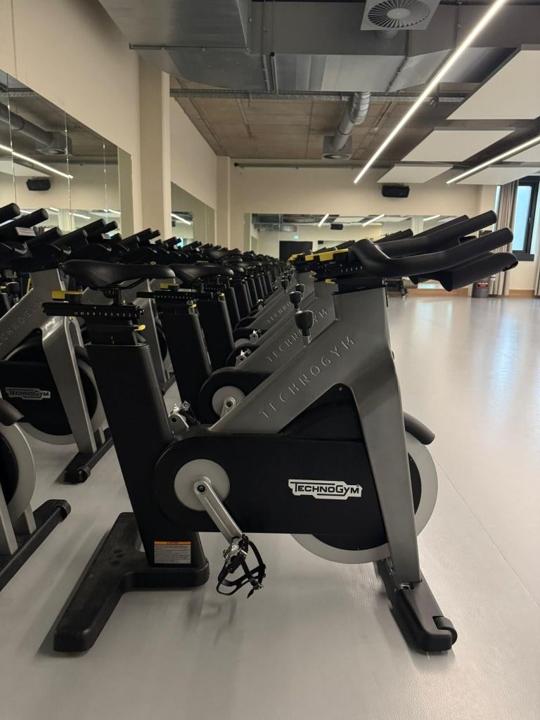 Technogym Group Cycle Ride in grote aantallen beschikbaar!, Ophalen, Spinningfiets, Zo goed als nieuw, Metaal