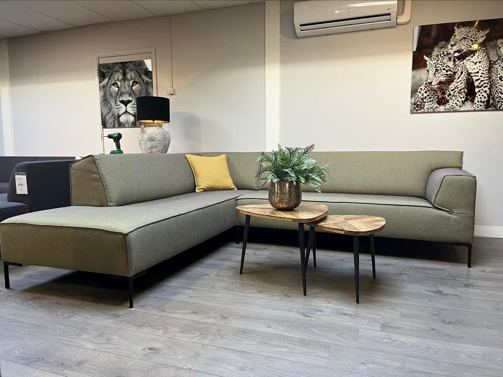 Uw Design on stock Bloq laten herstofferen?, Ophalen, Zo goed als nieuw, Vierpersoons of meer