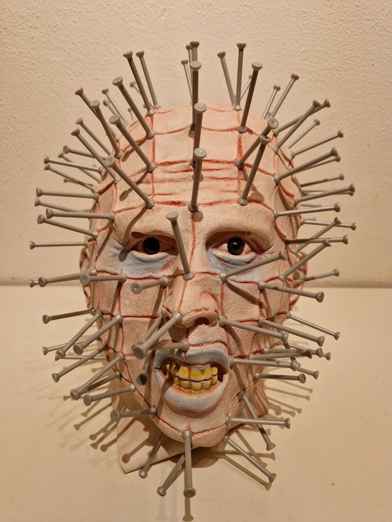 Hellraiser Pinhead masker, Ophalen of Verzenden, Zo goed als nieuw, Overige maten, Halloween