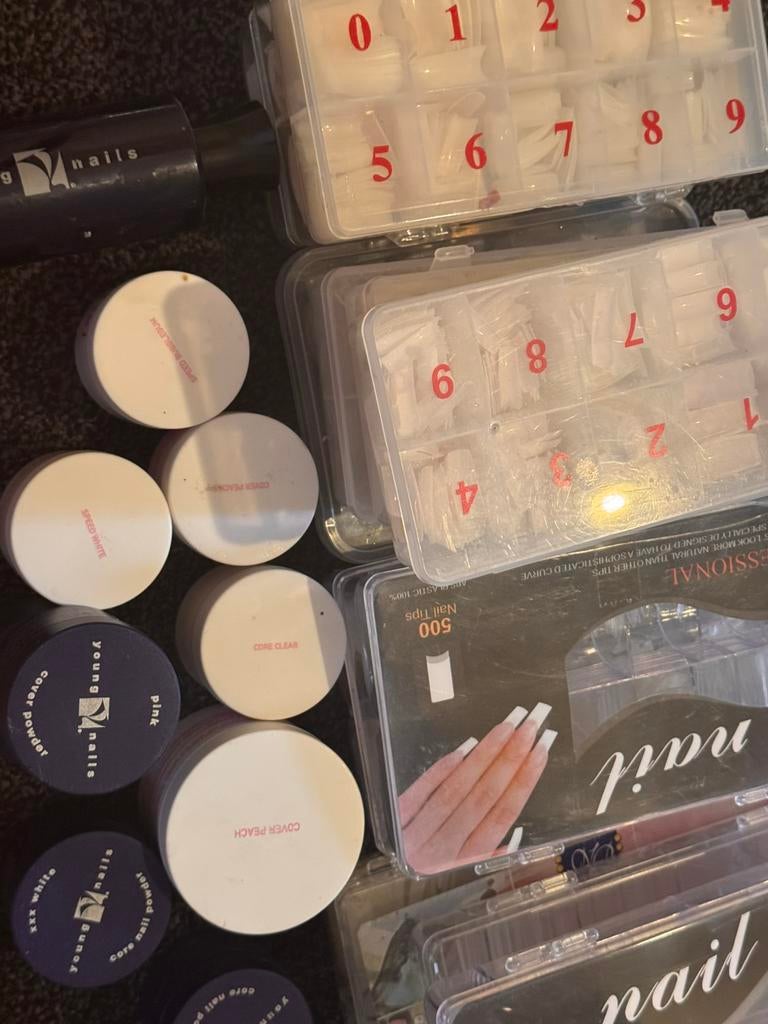 Acryl en gel producten, Ophalen of Verzenden, Zo goed als nieuw, Overige kleuren, Handen en Nagels