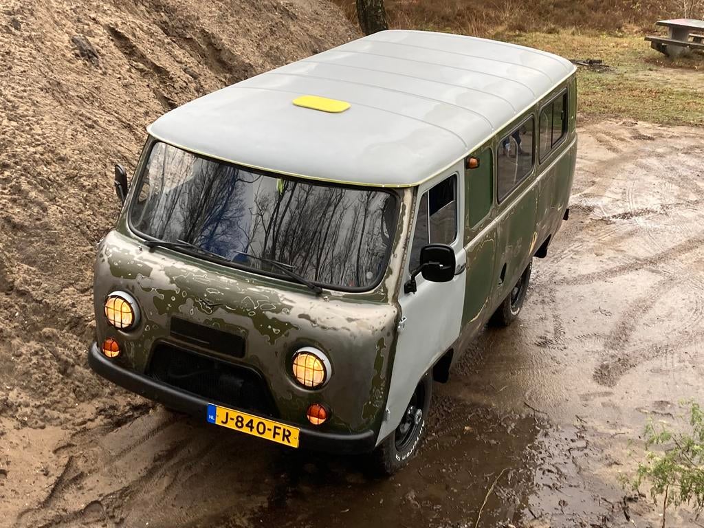 UAZ 452 ‘Bukhanka’  (4x4), Overige kleuren, Stationwagon, Handgeschakeld, Particulier