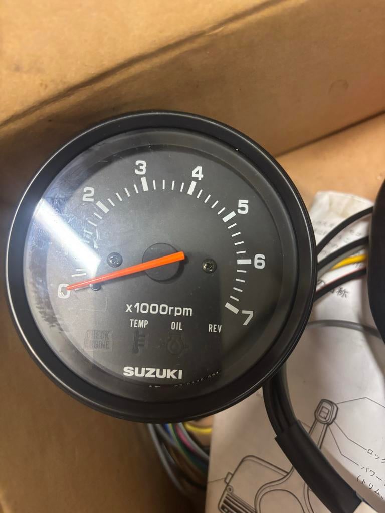 Suzuki Tachometer Toerenteller Nieuw in Doos, Ophalen of Verzenden, Nieuw, Suzuki