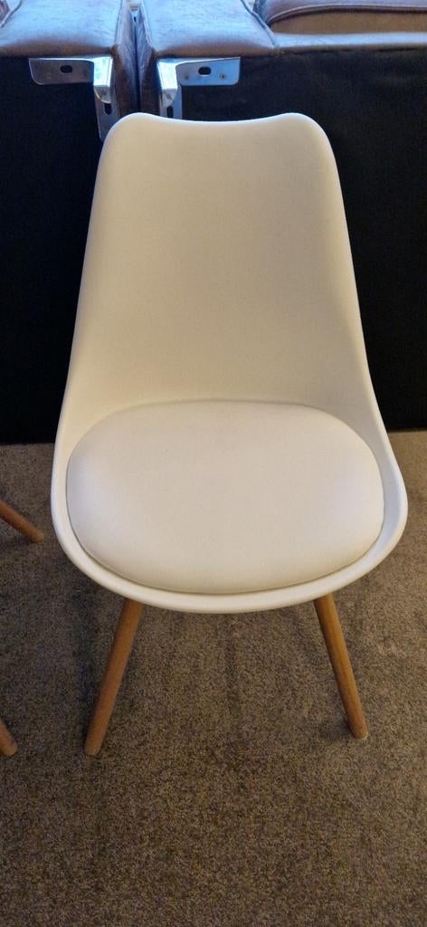 2 Witte Eetkamerstoelen van Jysk, Hout, Twee, Wit, Ophalen of Verzenden