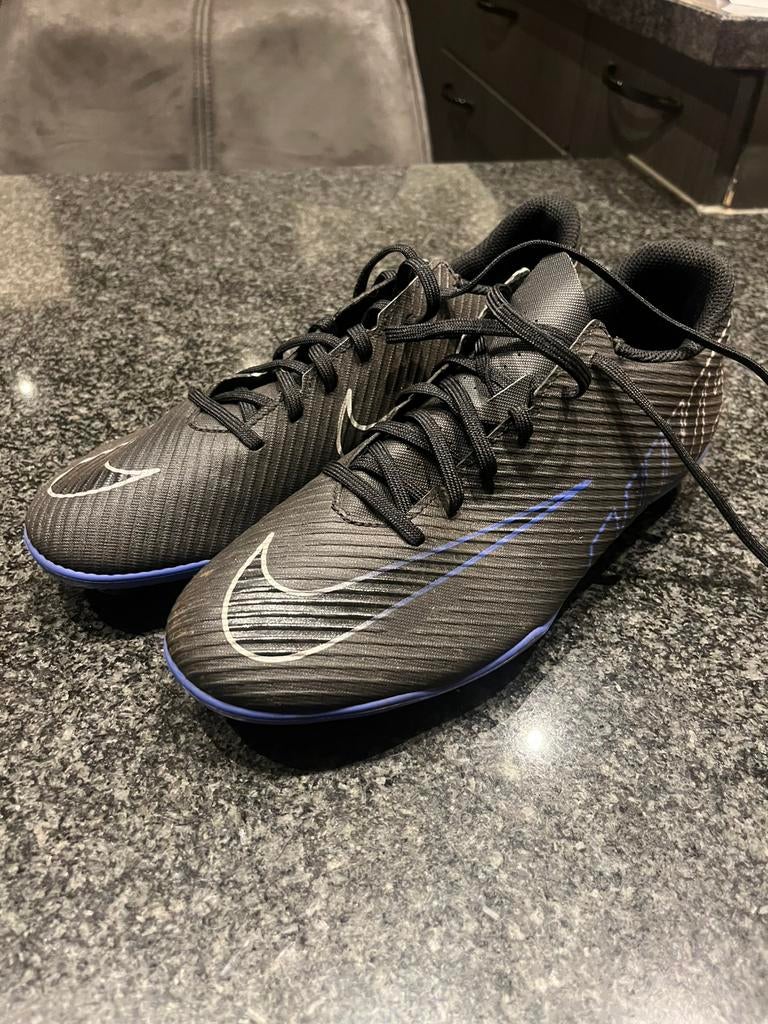 Zwarte nike mercurial voetbalschoenen. Maat 41., Ophalen, Schoenen, Zo goed als nieuw, Maat S
