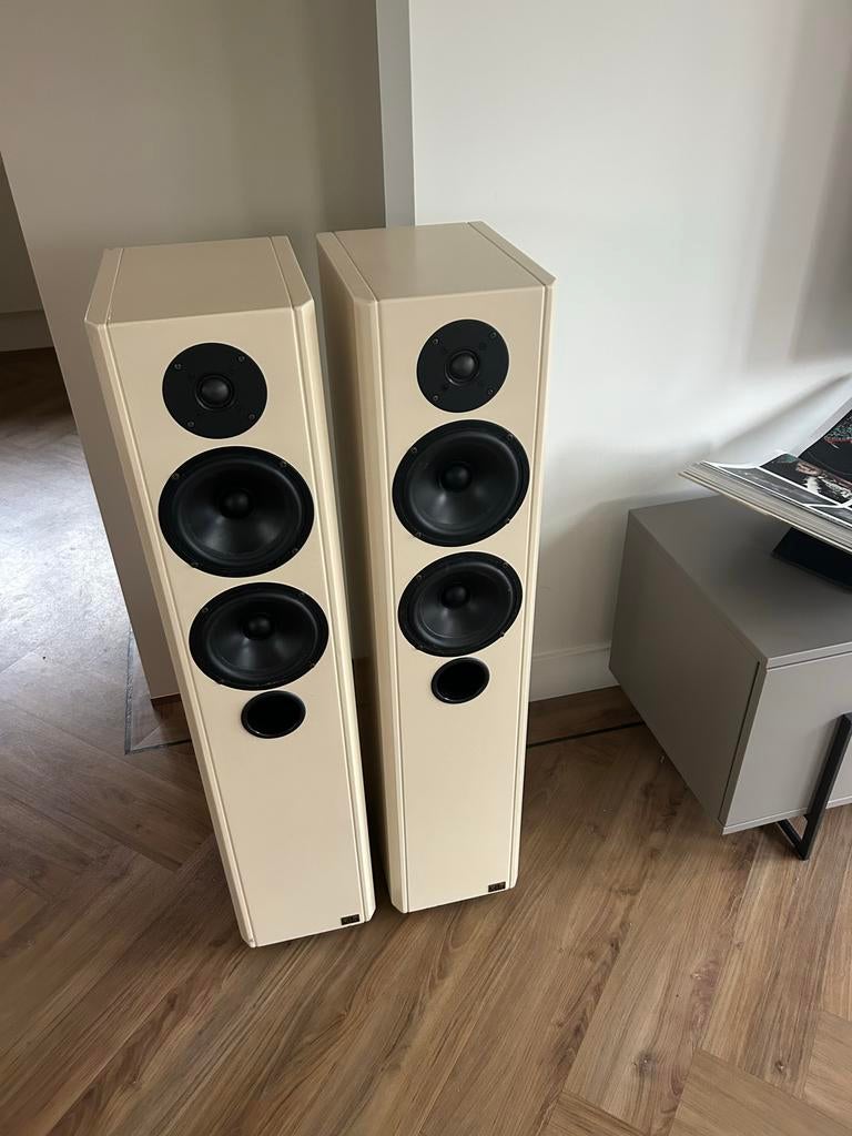 Vifa Carat Luidsprekers zelfbouw met scanspeak tweeter, Gebruikt, 120 watt of meer, Front, Rear of Stereo speakers, Ophalen