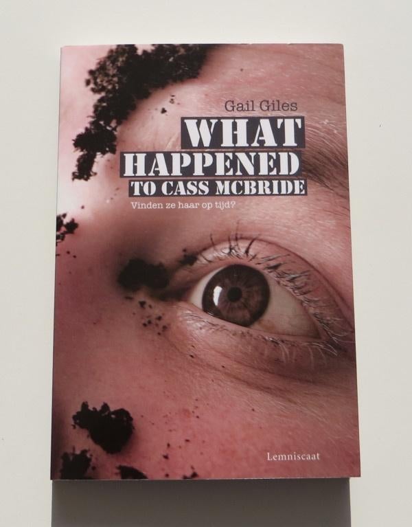 Detective Roman Lem. 1916: What happened to Cass McBride 15+, Boeken, Kinderboeken | Jeugd | 13 jaar en ouder, Gelezen, Gail Giles - U.S.A.