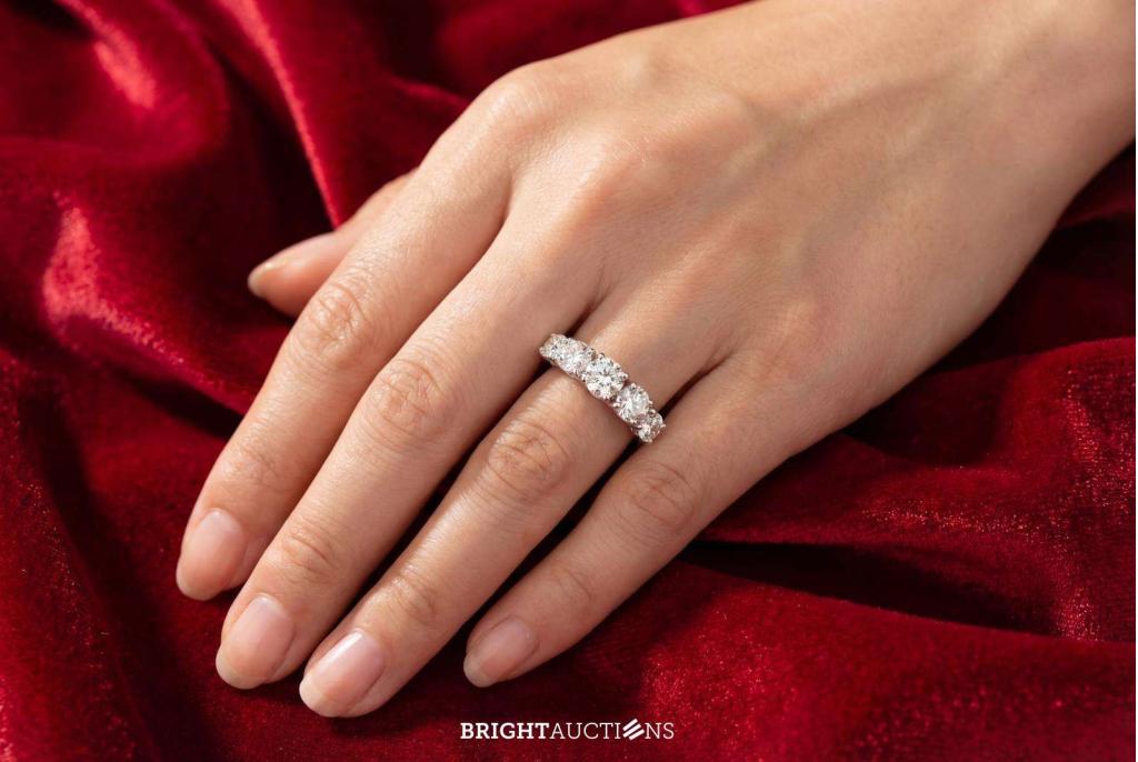 Witgouden ring met 2.90 carat briljanten, Diamant, Wit, Niet ingevuld, Nieuw