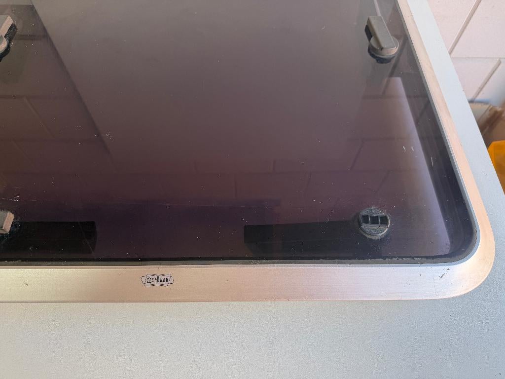 Gebo dekluik / vluchtluik 65 x 65 cm, Ophalen of Verzenden, Gebruikt, Lijn of Blok