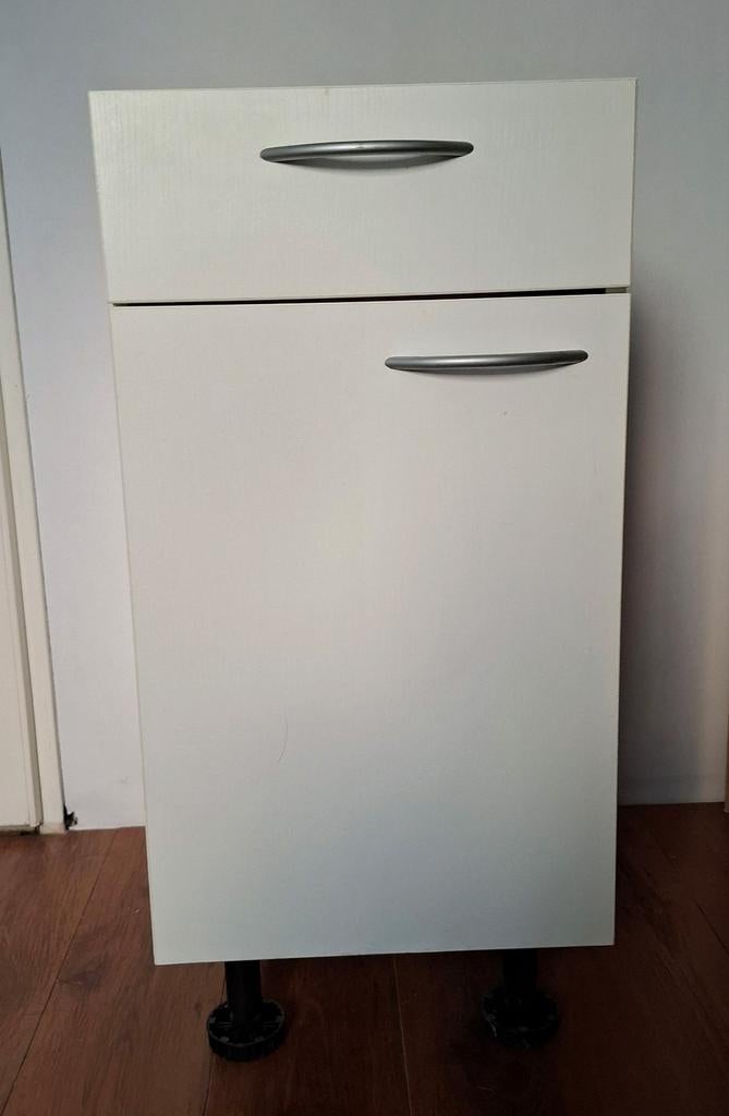 1 Bruynzeel kastje, Ophalen, Bruynzeel