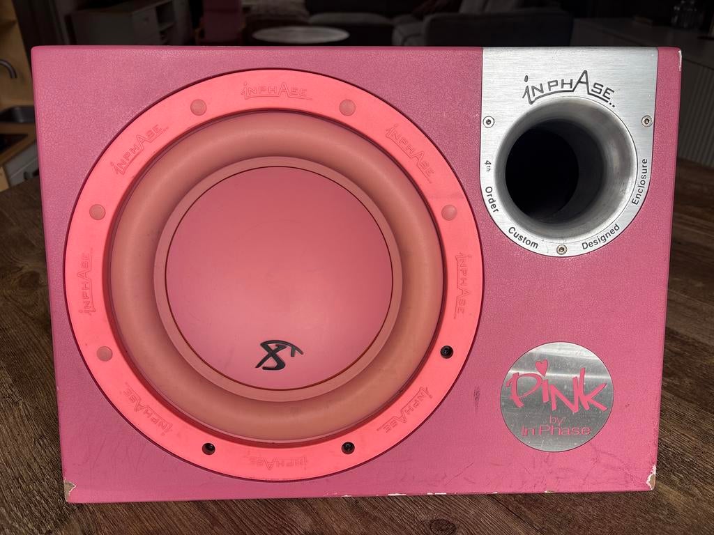 InPhase Pink Subwoofer - Krachtige Bass voor Auto, Overige merken, Gebruikt, Subwoofer, Ophalen of Verzenden