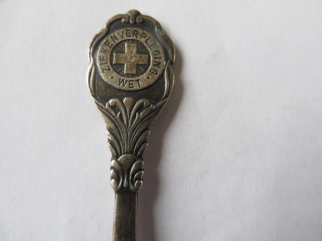 Lepeltje Ziekenhuisverpleging Wet Erefonds v.o.v., Ophalen of Verzenden