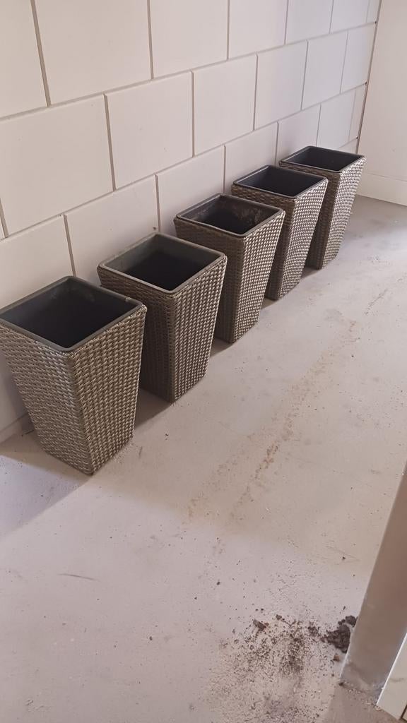 Wicker Bloembakken 5 stuks, Tuin en Terras, Bloembakken en Plantenbakken, Ophalen, Overige materialen, Gebruikt, Minder dan 60 cm