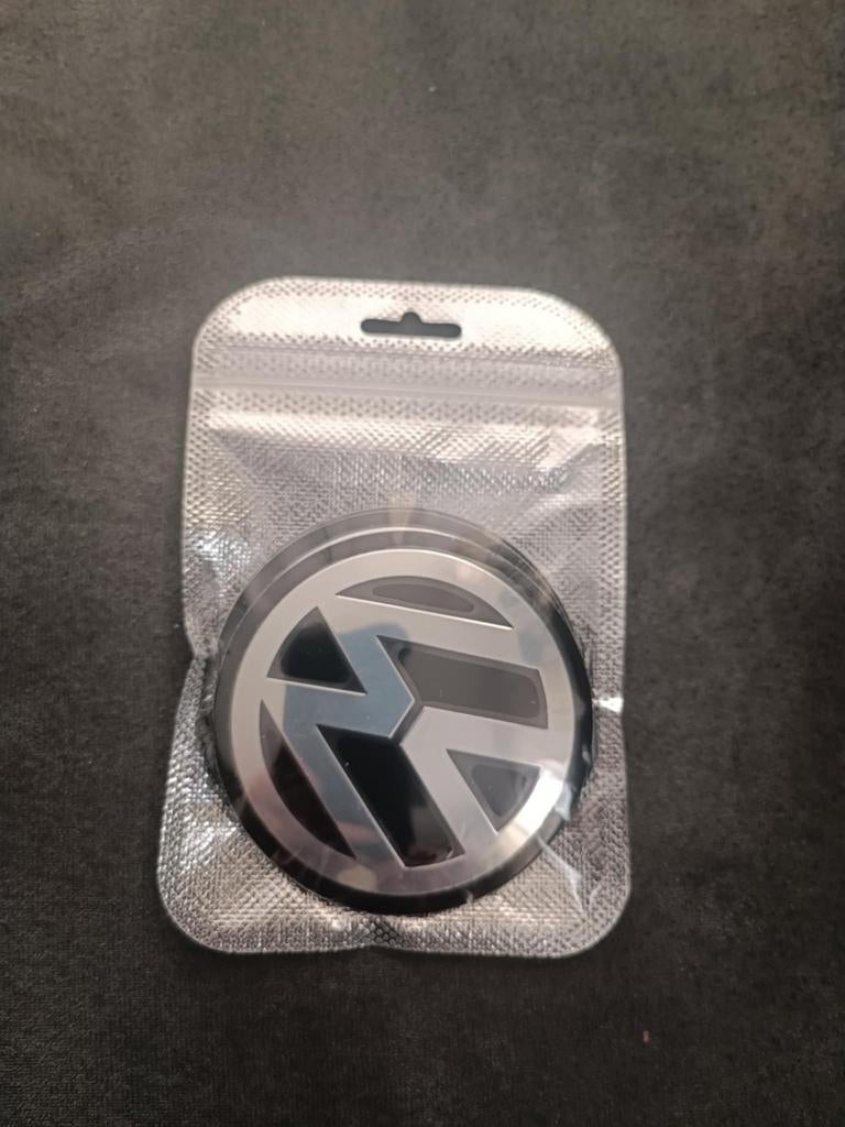 Nieuw 4 Vw 7 cm stickers kan op wieldop en velg grijs/zwart, Ophalen