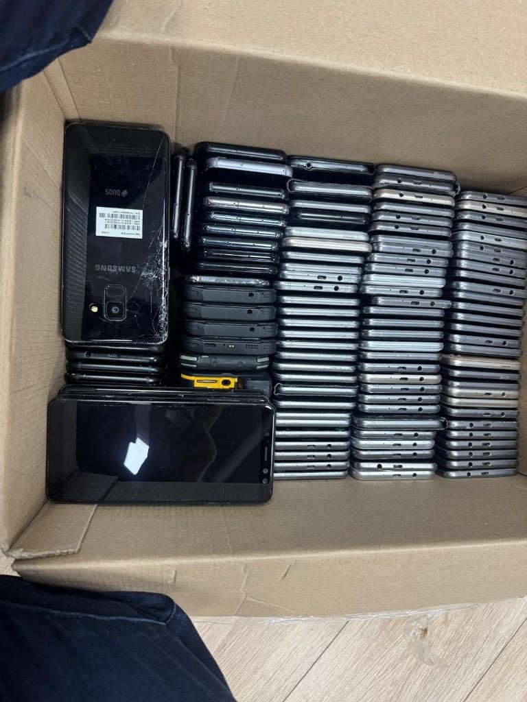 mix partij smartphone samsung noka motorola te koop 1500stuk, Ophalen, Zo goed als nieuw, Zwart