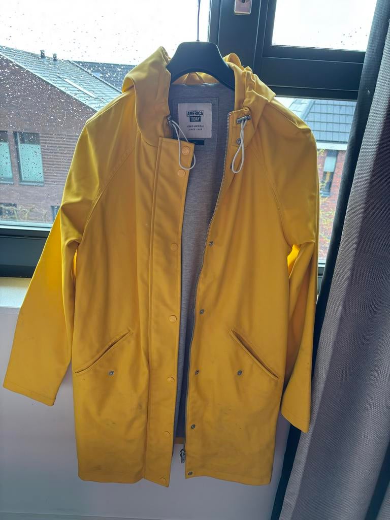 Gele regenjas van America Today, maat S, Caravans en Kamperen, Regenkleding, Ophalen of Verzenden, Zo goed als nieuw, Regenjas