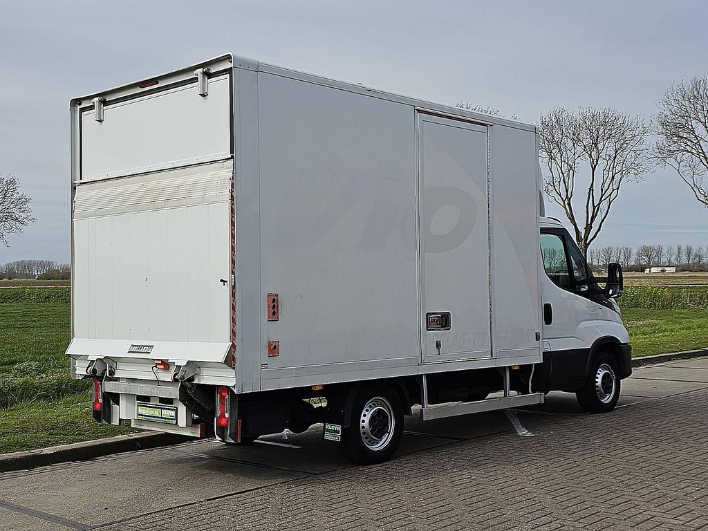 IVECO DAILY 35S12 bakwagen laadklep!, Auto's, Gebruikt, Euro 6, Iveco, 116 pk