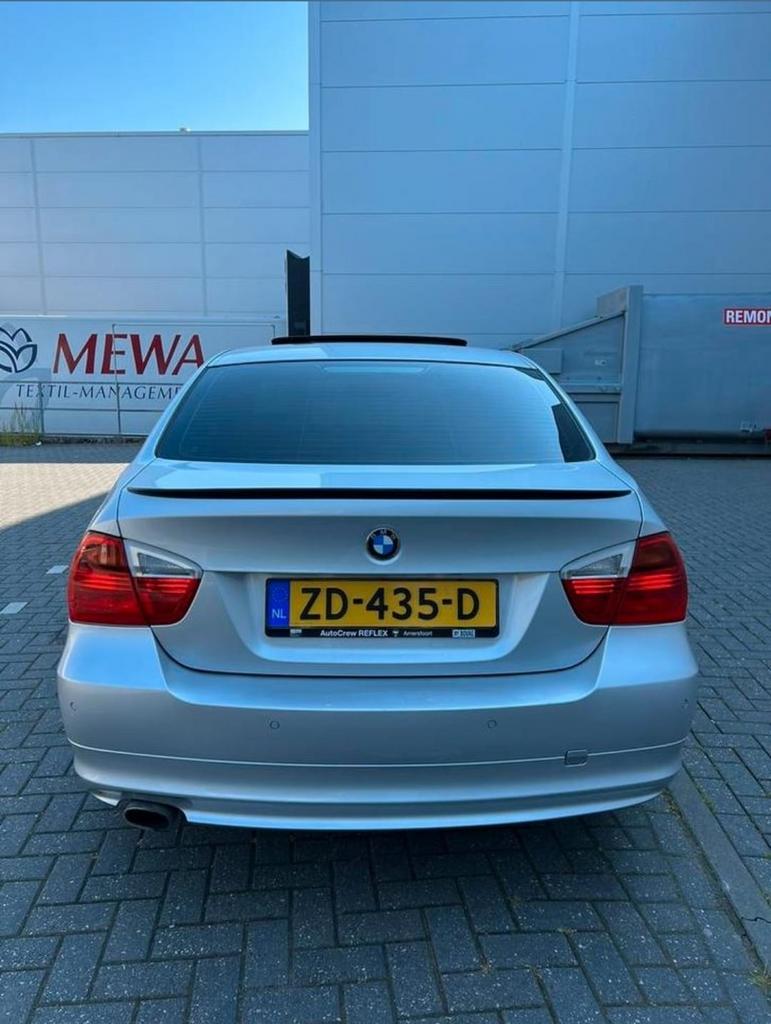 BMW 318i M-Sport | M-Pakket | Schuifdak | Prijs bespreekbaar, Achterwielaandrijving, Handgeschakeld, Particulier, 1335 kg