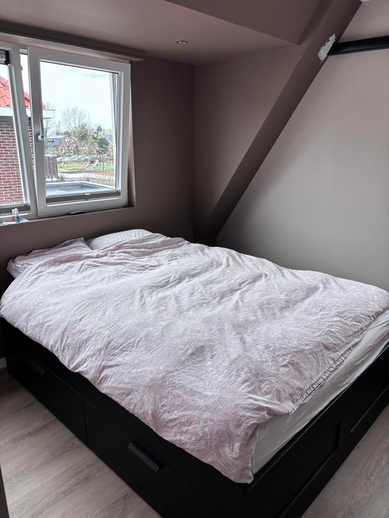 IKEA brimnes bed 160x200 zwart met opberglades, Ophalen, Zwart, Tweepersoons, Zo goed als nieuw