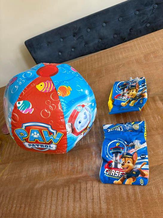 Paw Patrol Strandbal en Zwembandjes Set, Ophalen of Verzenden, Gebruikt