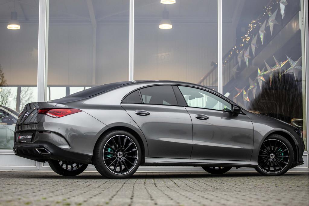 Mercedes-Benz CLA-Klasse 180 AMG Line | Pano | Camera | 19", Auto's, Gebruikt, Euro 6, 4 cilinders, Origineel Nederlands