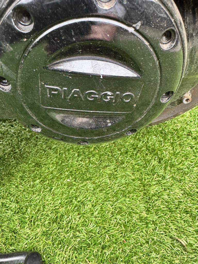 Scooter Piaggo, Ophalen, Zip, Zo goed als nieuw, Benzine
