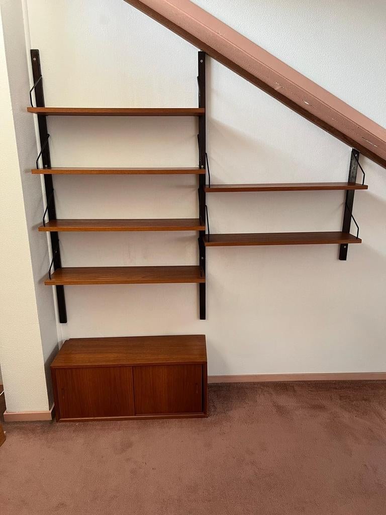 Modulair wandsysteem van Poul Cadovius, Ophalen, Gebruikt