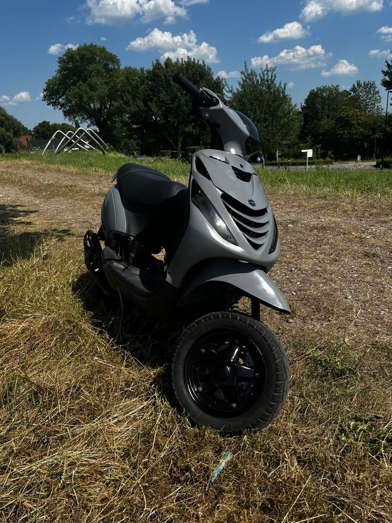 Zip 70cc, Ophalen, Tweetakt, Maximaal 45 km/u, Zo goed als nieuw