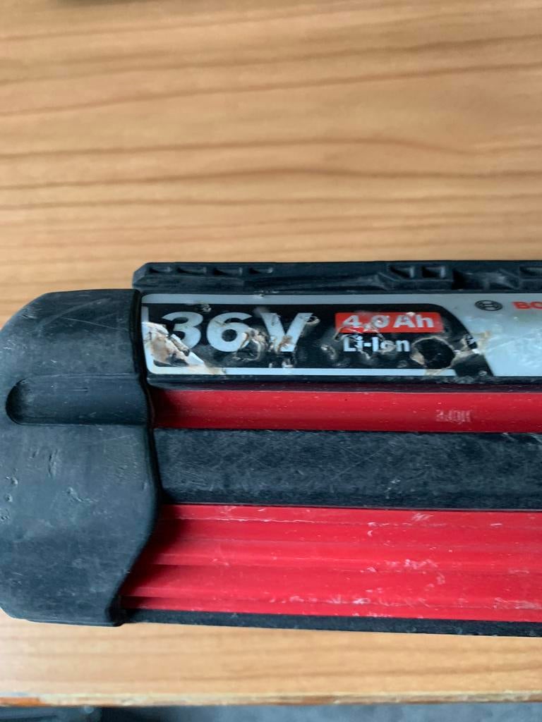 bosch accu 36v, Ophalen of Verzenden, Zo goed als nieuw