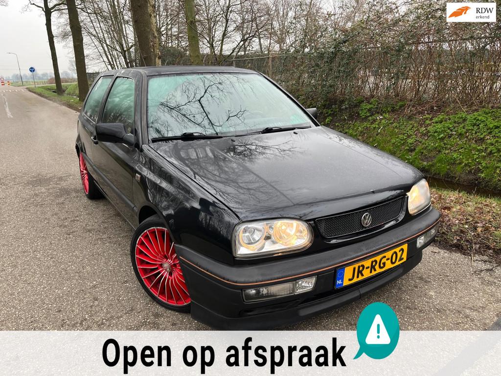 Volkswagen Golf 1.8 CL | YOUNGTIMER | SPORT | VEEL ONDERHOUD, Voorwielaandrijving, Stof, Gebruikt, 4 cilinders