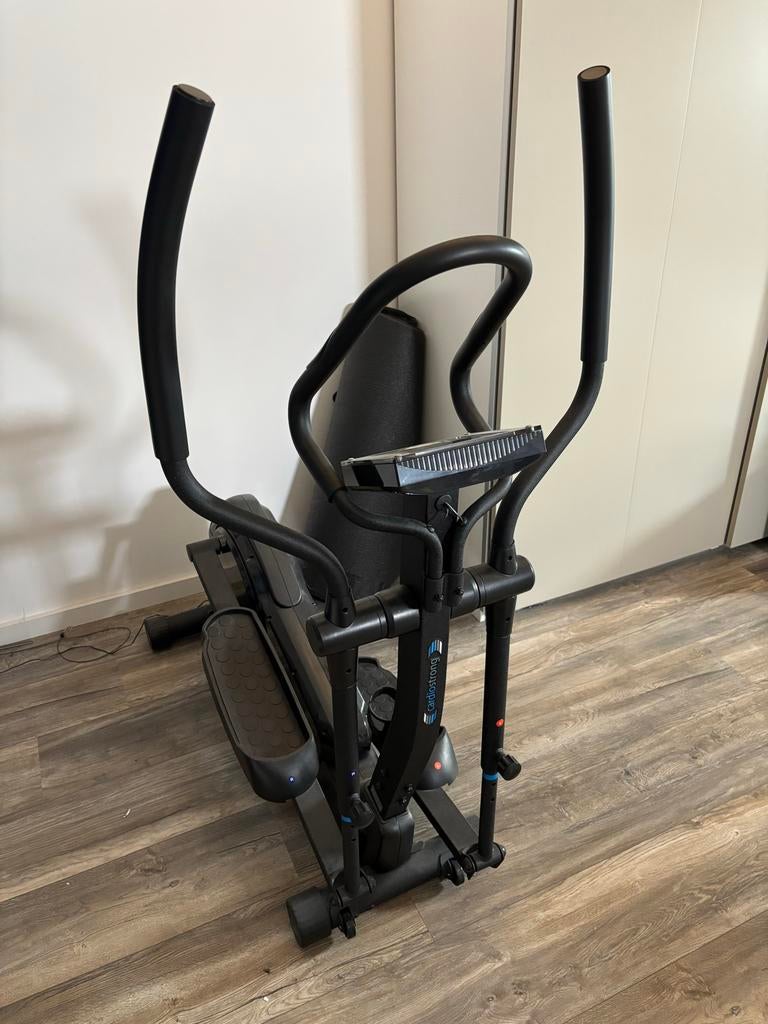 Cardiostrong EX20 Crosstrainer - Perfect voor Thuis Fitness, Ophalen, Gebruikt, Armen, Crosstrainer