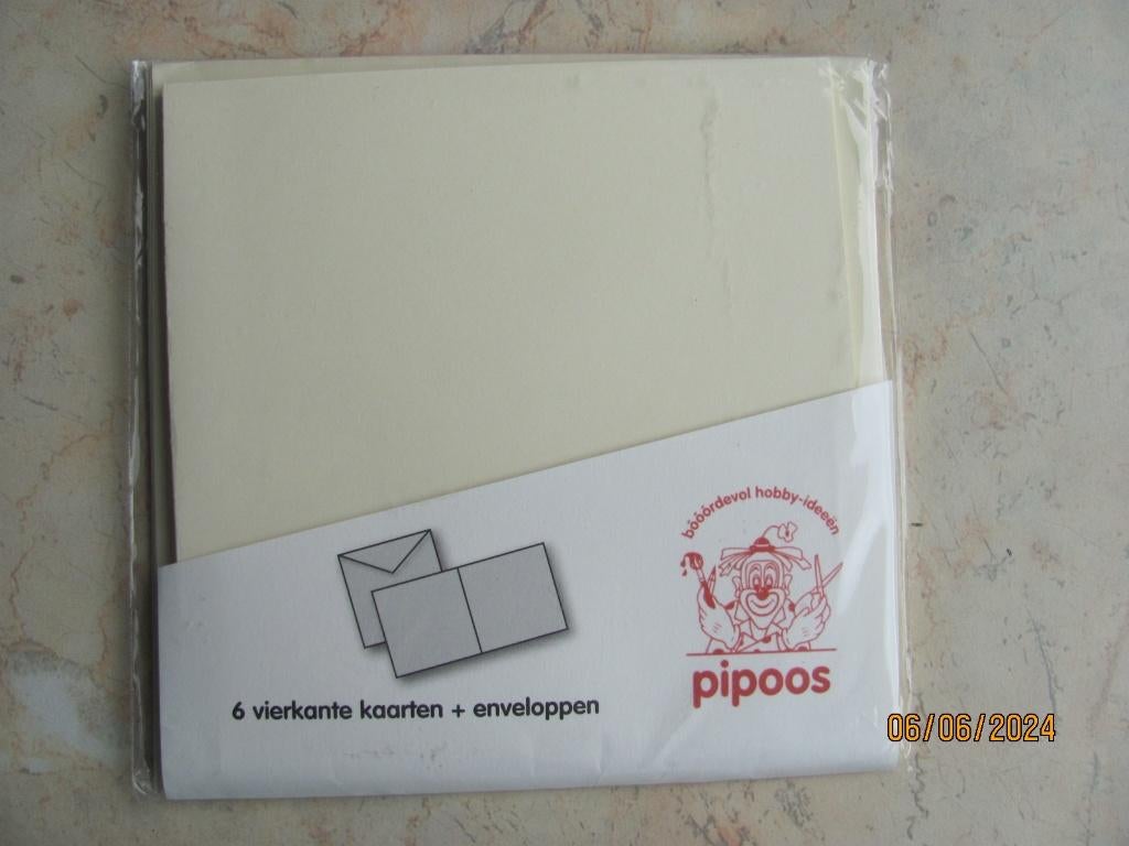 NIEUW dubbel KAARTEN papier ENVELOP vanille PIPOOS vierkant, Hobby en Vrije tijd, Kaarten | Zelf maken, Ophalen of Verzenden, Nieuw