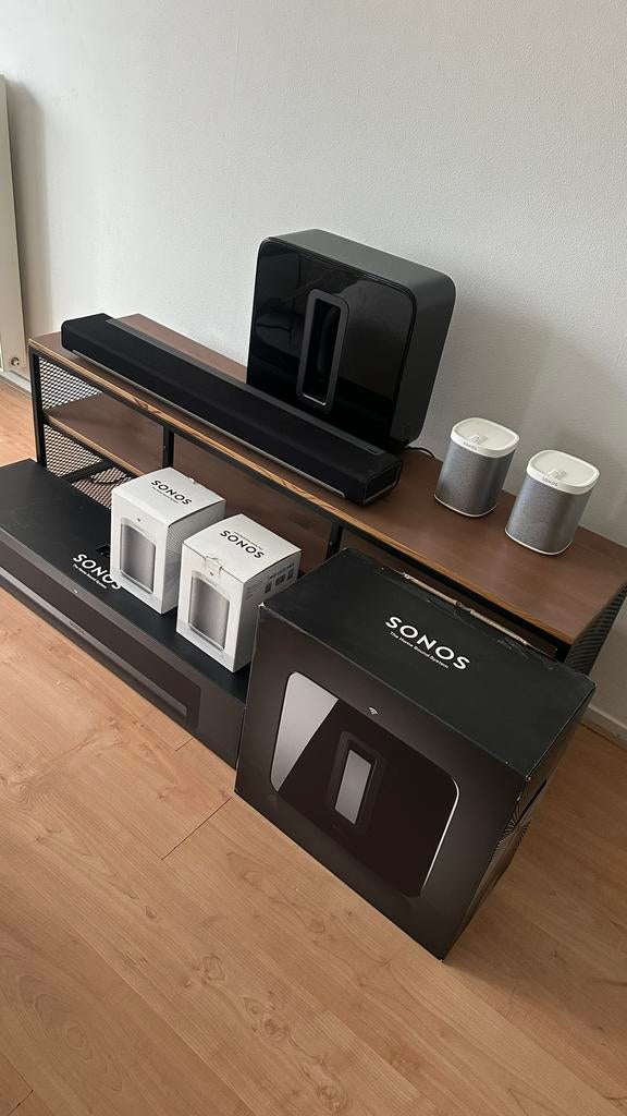 Sonos 5.1 Home Cinema Set – Playbar + Sub + 2x Play:1, Soundbar, 70 watt of meer, Zo goed als nieuw, Overige spelers