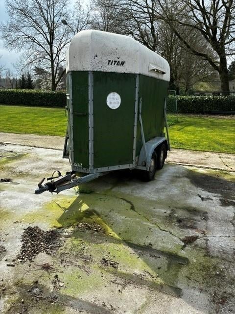 paardentrailer, Ophalen, Gebruikt, Hout, 1½-paards trailer