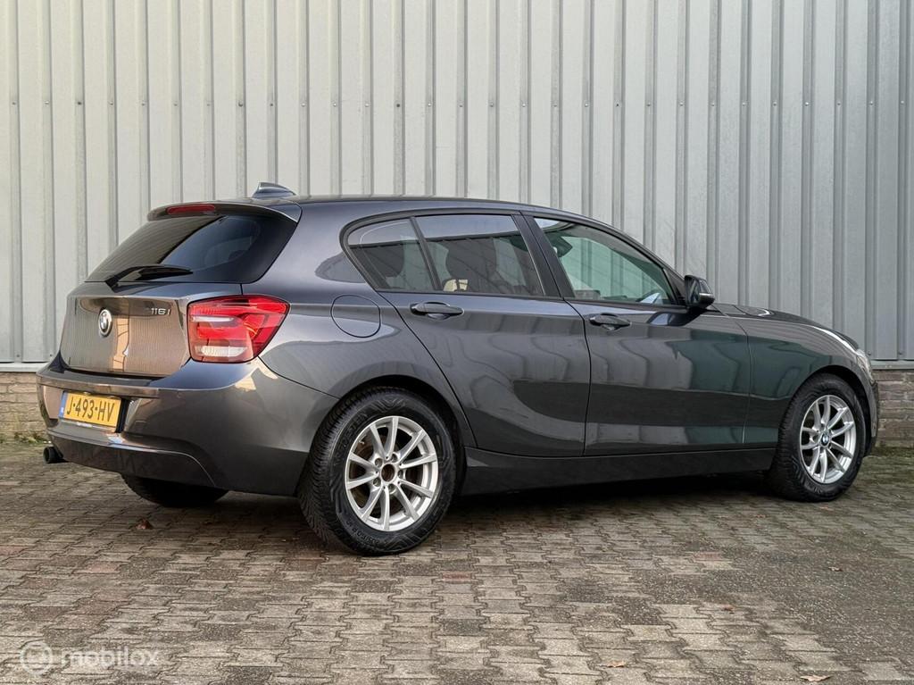 BMW 1-serie 116i EDE | Airco | Stoelverw. | PDC | NAVI, 1-Serie, 4 cilinders, 19 km/l, 5 stoelen