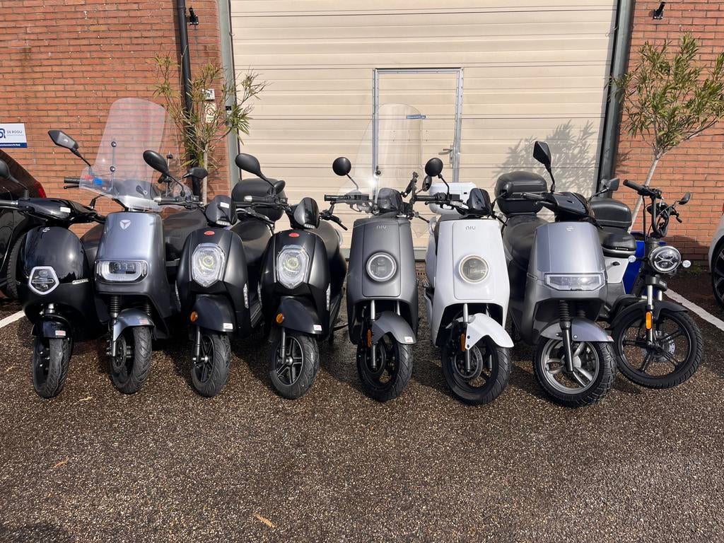 Partij elektrische scooters 8x agm ecooter niu monasso yadea, Ophalen of Verzenden, Gebruikt, Elektrisch